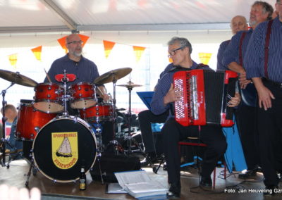 Optreden bij IJsselmeervogels op Koningsdag 2017