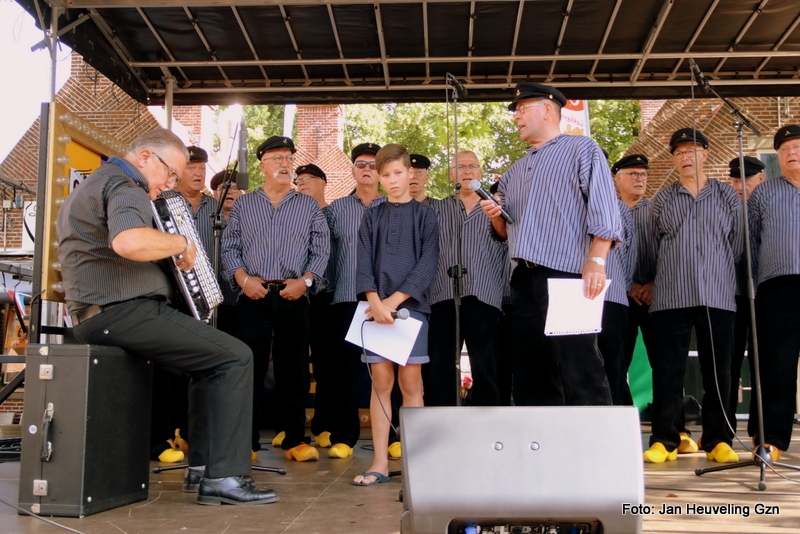 Optreden bij de opening Spakenburgse dagen 2019